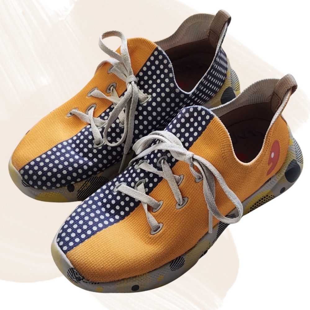 UIN Kids Mija Slip-On Shoes | Size 1Y | Colorful Canvas‎ Art Comfort Sneakers